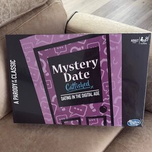 Hasbro Mystery Date Catfished Board Game - New ! Adult Games 2 to 4 players